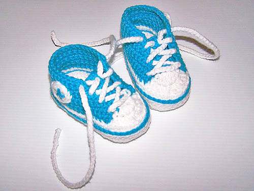 crochet converse baby booties pattern