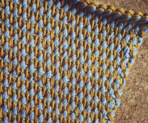 Tunisian Woven Stitch - Tunisian crochet bridges the gap between crochet and knitting. You should test it out with this list of Tunisian crochet stitches we've put together. #TunisianCrochet #TunisianCrochetStitches #CrochetForBeginners
