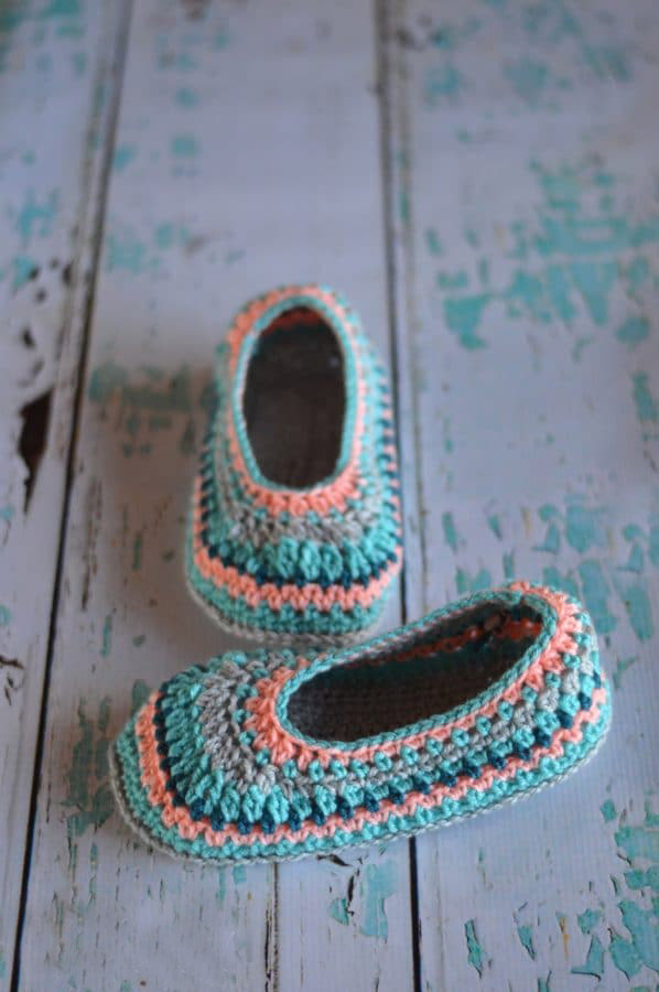 Galilee Crochet Slippers - One of the most challenging parts about crochet is finding the right crochet pattern. This list of free crochet patterns will guide you in the right direction. #CrochetPattern #CrochetAddict #FreeCrochetPatterns