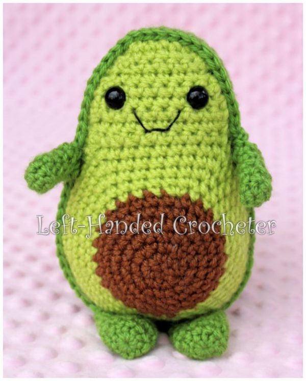 Crochet Toy Avocado - These free amigurumi patterns and crochet toys are so fun, it will make you want to be a kid again. These cute patterns are imaginative and sweet. #AmigurumiPatterns #CrochetPatterns #FreeCrochetPatterns