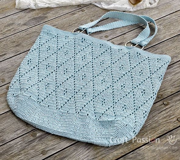 Oversized Tote bag with Diamond pattern