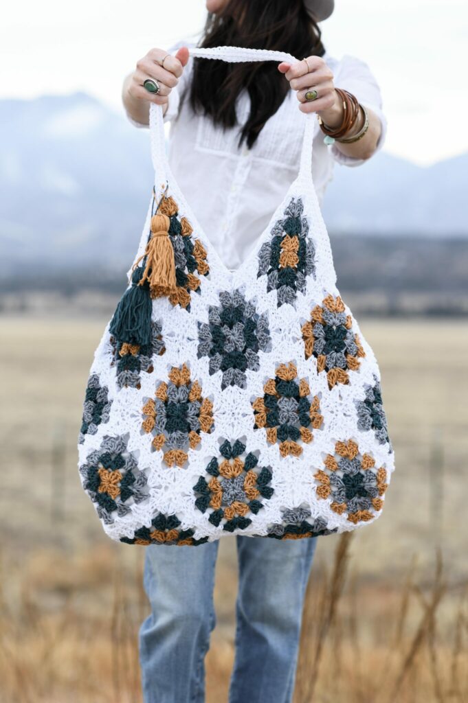 Magnolia Granny Square Crochet Bag