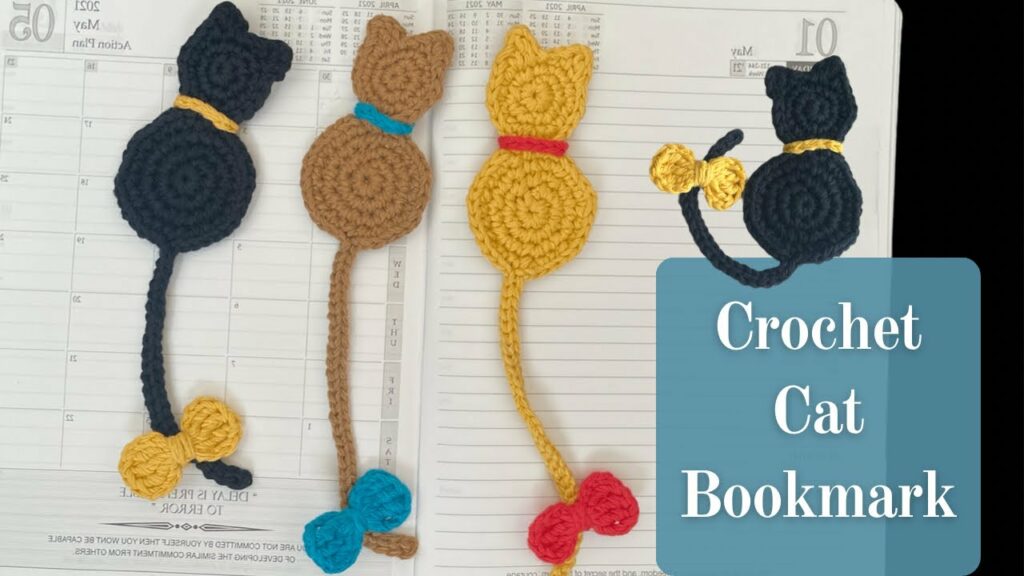 crochet cat bookmark