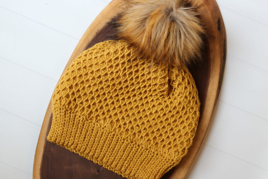 honeycomb beanie crochet with faux fur pom pom