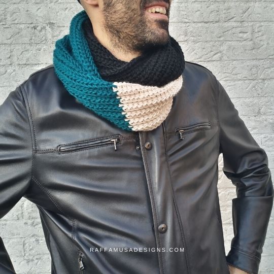 Men’s Double Wrap Crochet Infinity Scarf 